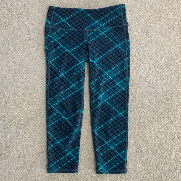 Athleta Plaid Chaturanga Capri Leggings, XS - Picture 2 of 9